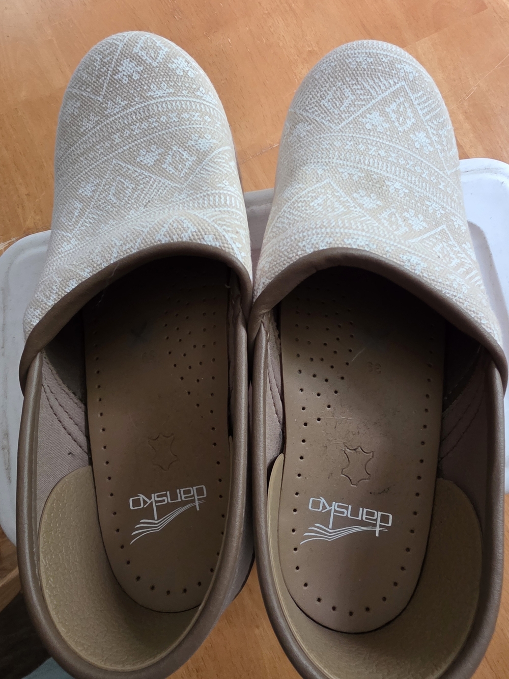 Dansko Beige Patterned Clogs - Picture 3 of 4